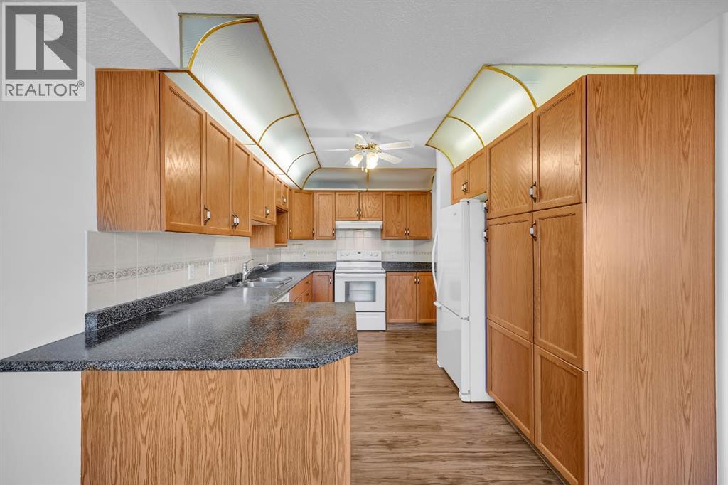 311, 7239 Sierra Morena Boulevard Sw, Calgary, Alberta  T3H 3L7 - Photo 8 - A2280711