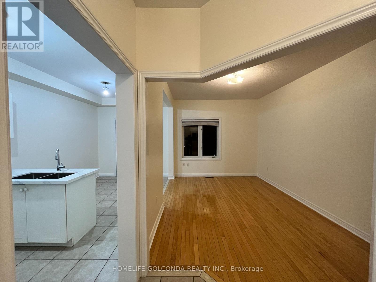 471 South Unionville Avenue, Markham (Village Green-South Unionville), Ontario  L3R 5G8 - Photo 11 - N12856528