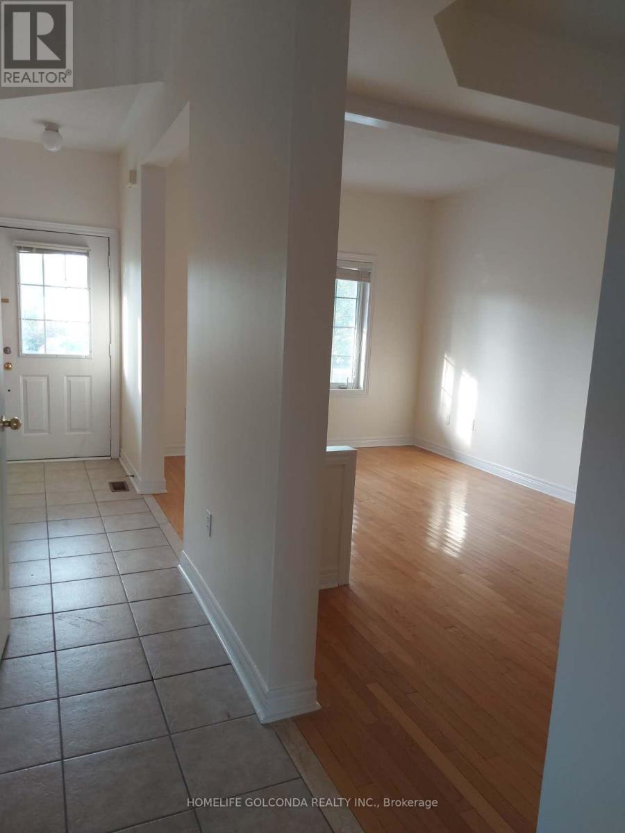 471 South Unionville Avenue, Markham (Village Green-South Unionville), Ontario  L3R 5G8 - Photo 3 - N12856528