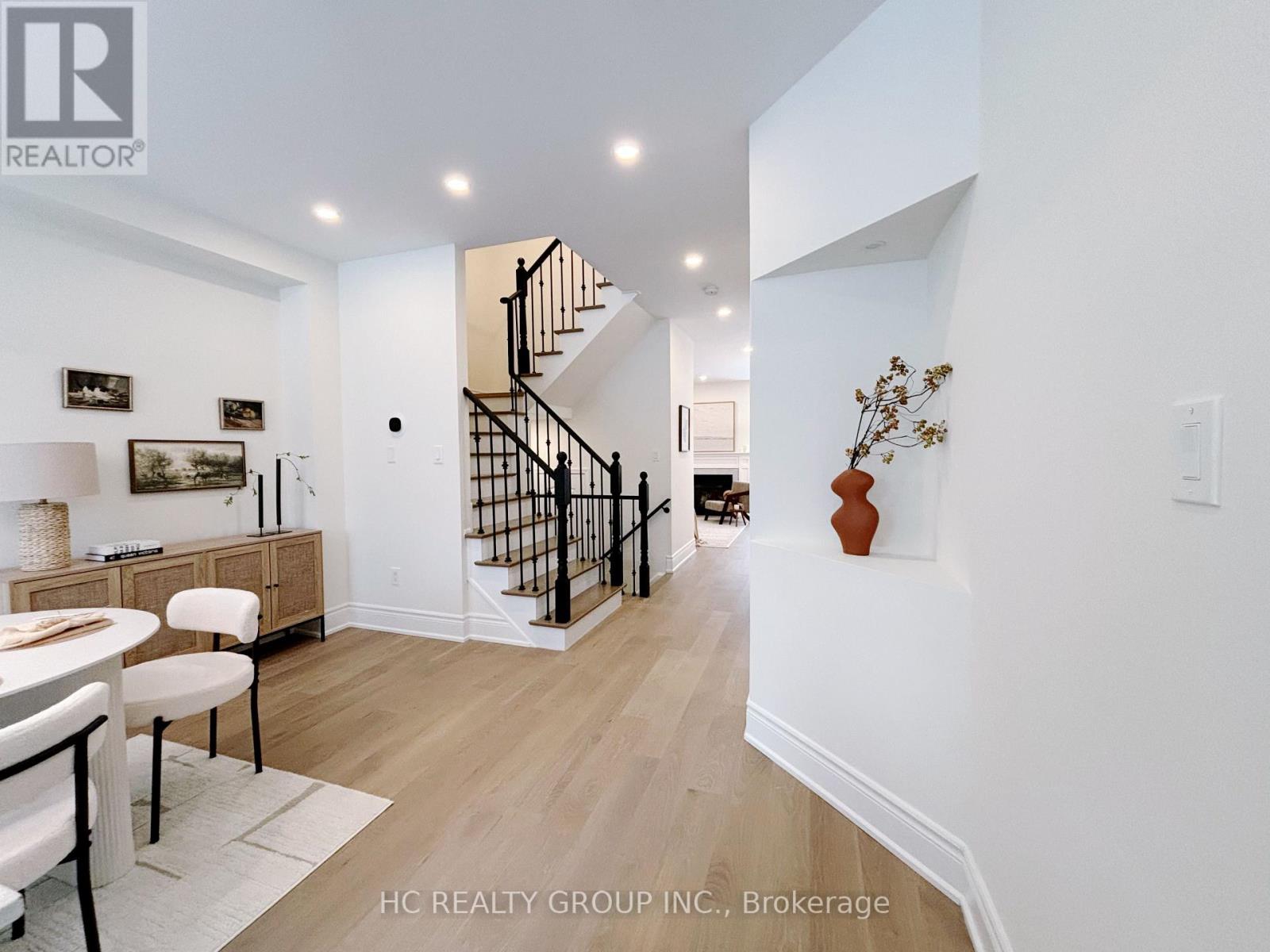 43 Sedgeway Heights, Vaughan, Ontario  L4H 3A9 - Photo 6 - N12856558