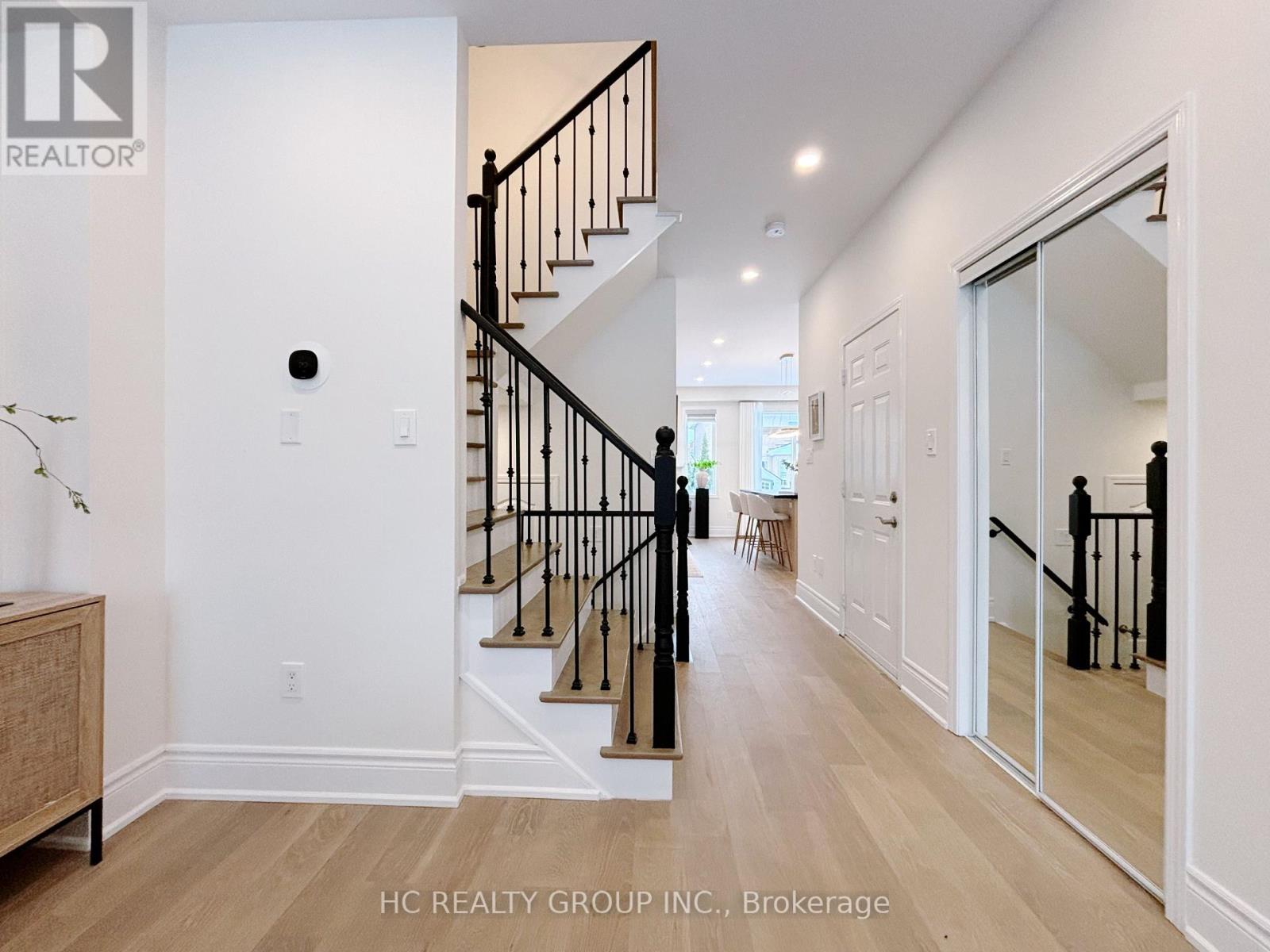 43 Sedgeway Heights, Vaughan, Ontario  L4H 3A9 - Photo 7 - N12856558