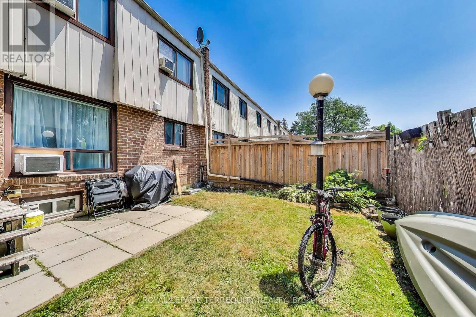 88 - 1100 Oxford Street, Oshawa, Ontario  L1J 6G4 - Photo 4 - E12853522