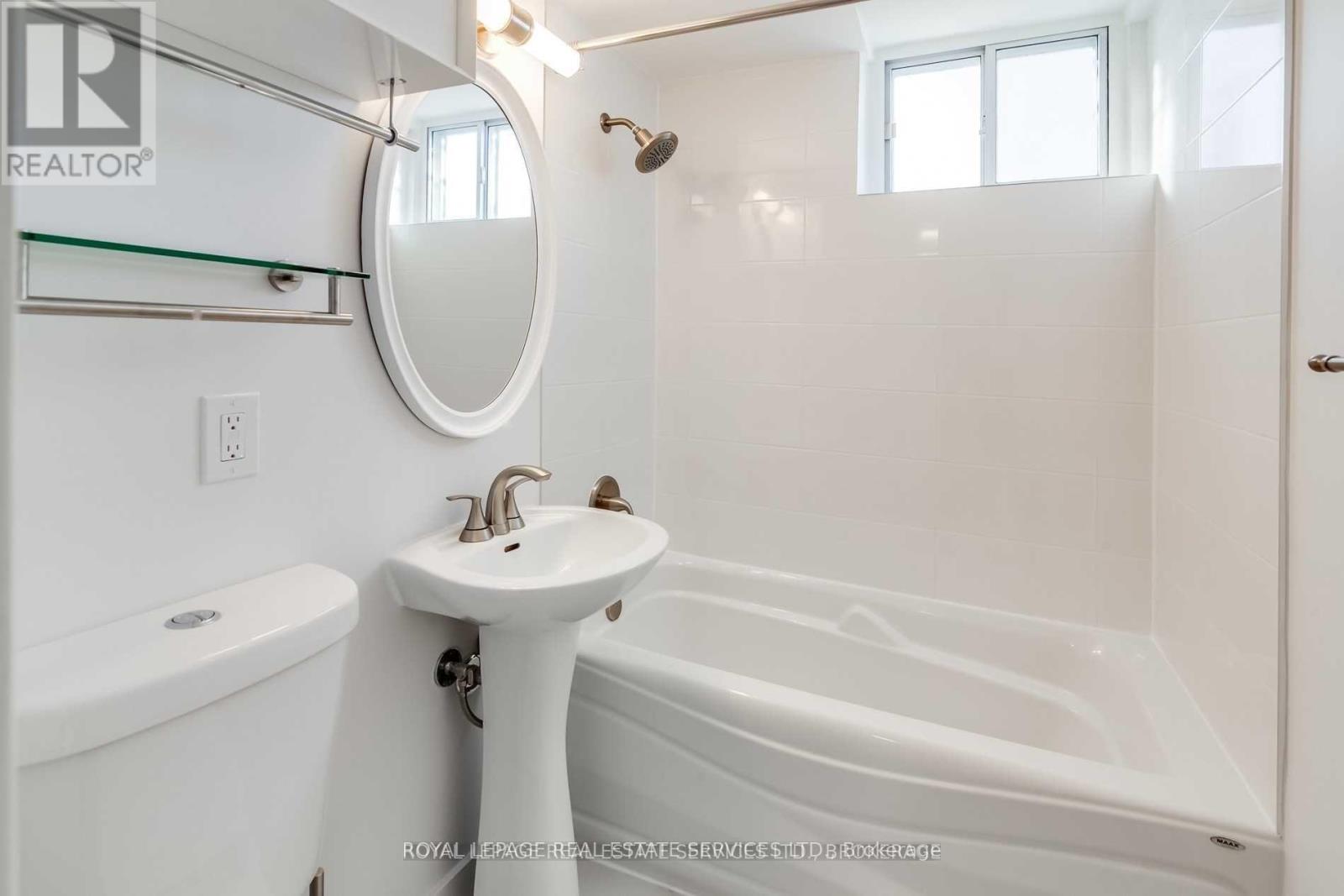 Bsmt - 48 Indian Road Crescent, Toronto (High Park North), Ontario  M6P 2G1 - Photo 18 - W12856670