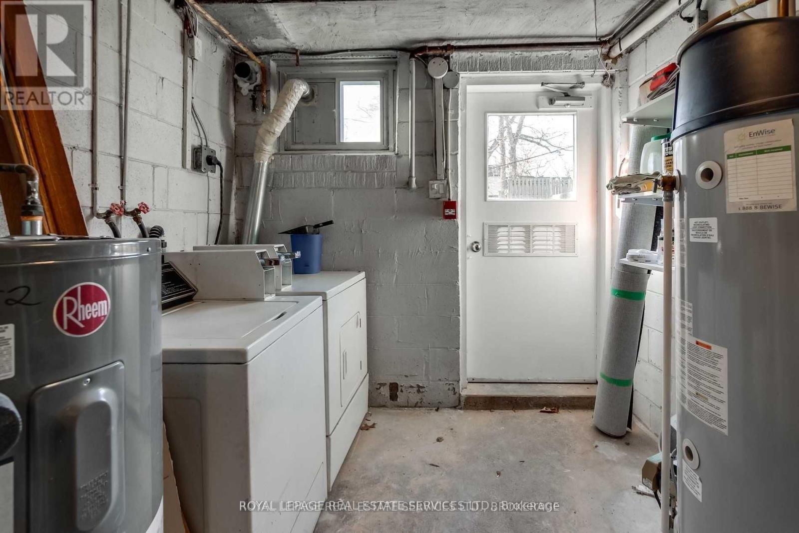 Bsmt - 48 Indian Road Crescent, Toronto (High Park North), Ontario  M6P 2G1 - Photo 24 - W12856670