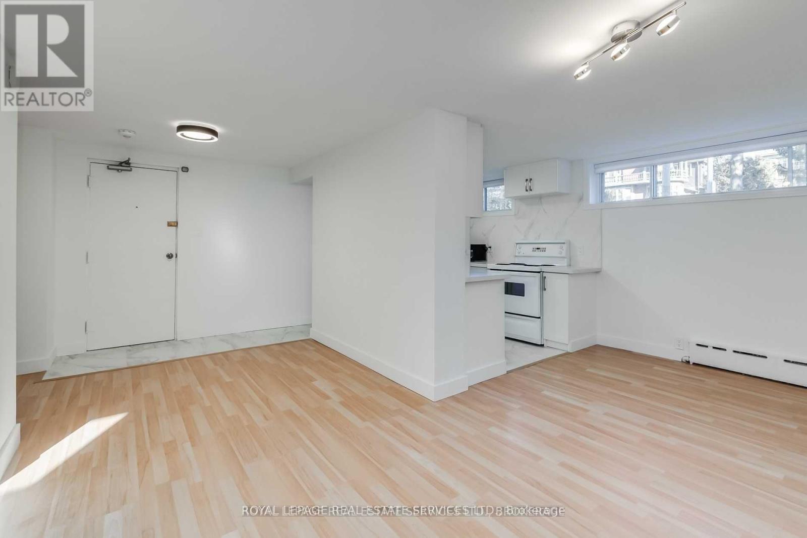 Bsmt - 48 Indian Road Crescent, Toronto (High Park North), Ontario  M6P 2G1 - Photo 4 - W12856670