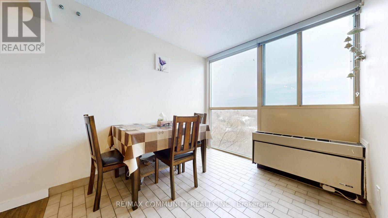 707 - 41 Markbrook Lane, Toronto (Mount Olive-Silverstone-Jamestown), Ontario  M9V 5E6 - Photo 9 - W12856678