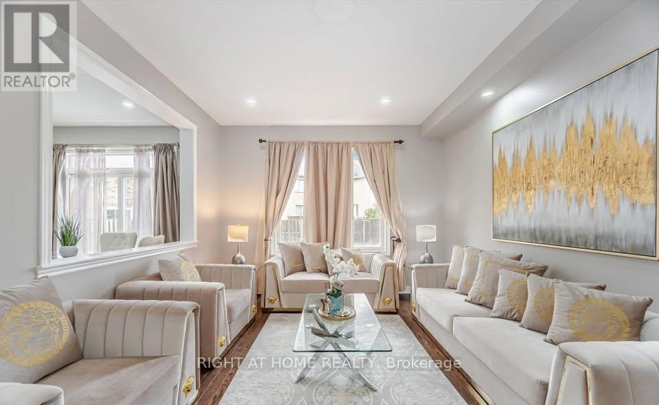 44 Gardenbrooke Trail, Brampton, Ontario  L6P 3J3 - Photo 11 - W12856696