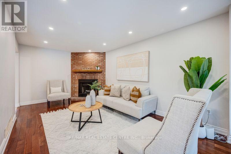 5580 Millbrook Lane E, Mississauga, Ontario  L5M 3X9 - Photo 19 - W12856754