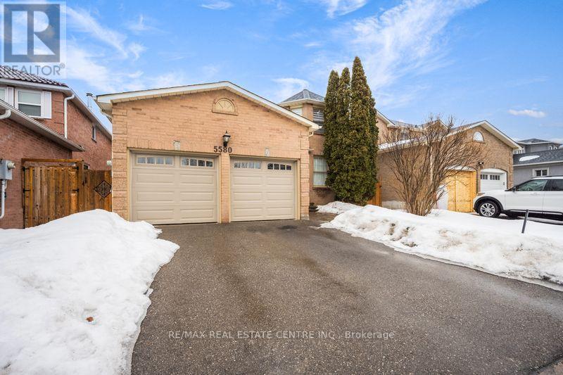 5580 Millbrook Lane E, Mississauga, Ontario  L5M 3X9 - Photo 2 - W12856754