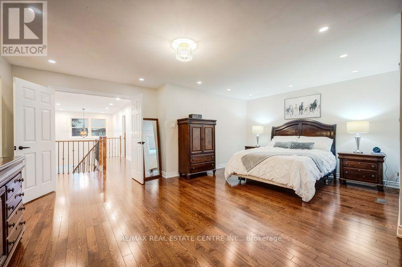 5580 Millbrook Lane E, Mississauga, Ontario  L5M 3X9 - Photo 25 - W12856754