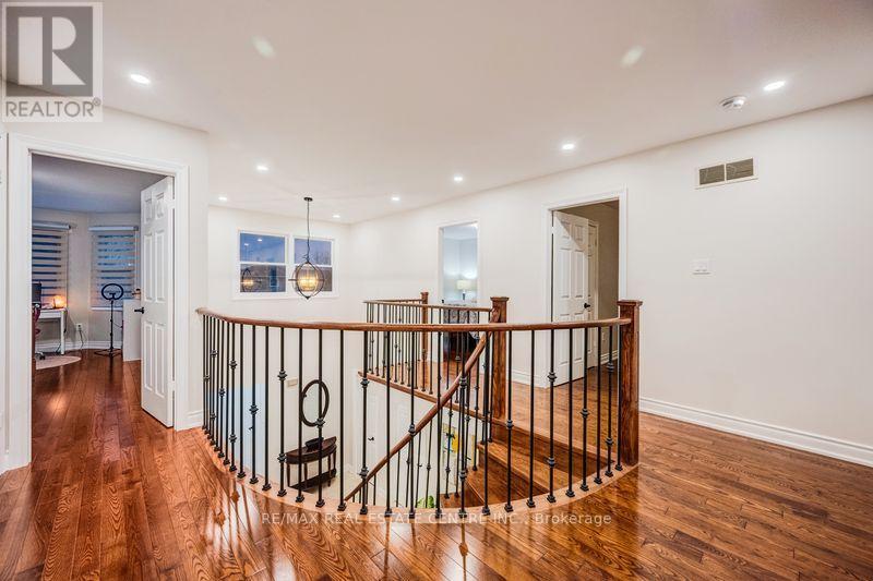 5580 Millbrook Lane E, Mississauga, Ontario  L5M 3X9 - Photo 34 - W12856754