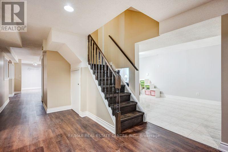 5580 Millbrook Lane E, Mississauga, Ontario  L5M 3X9 - Photo 35 - W12856754