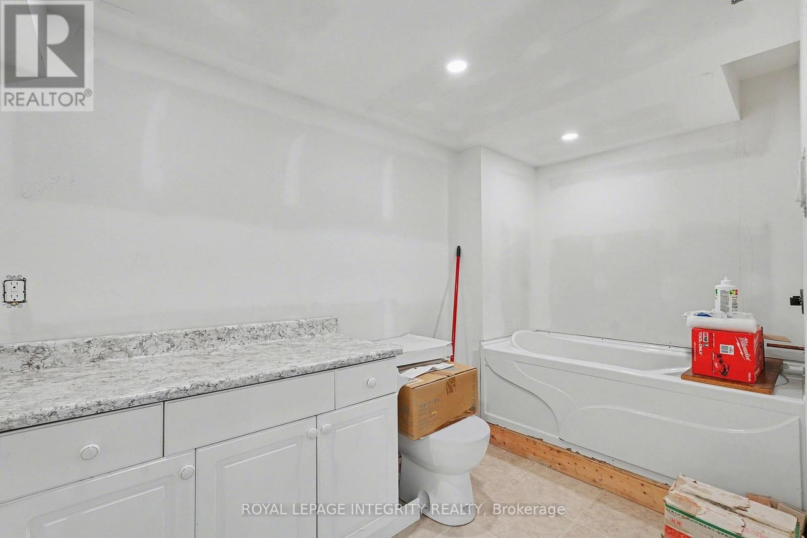 8688 Hwy 511 Highway, Lanark Highlands, Ontario  K0G 1K0 - Photo 20 - X12719020