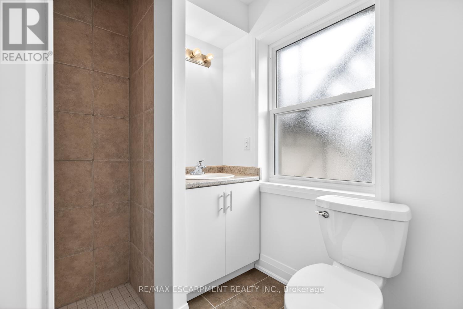 2 - 253 St Clair Boulevard, Hamilton, Ontario  L8M 2P3 - Photo 20 - X12856550