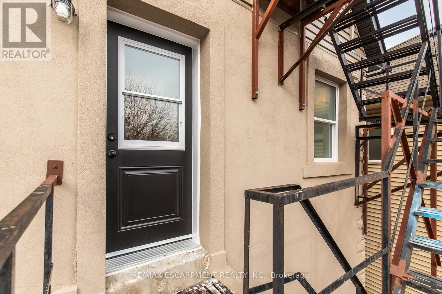 2 - 253 St Clair Boulevard, Hamilton, Ontario  L8M 2P3 - Photo 21 - X12856550