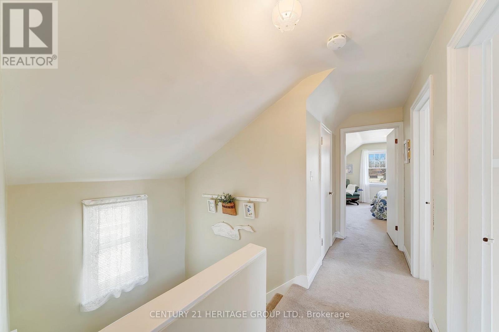 22 Churchill Avenue, Hamilton, Ontario  L9A 1J5 - Photo 20 - X12856568