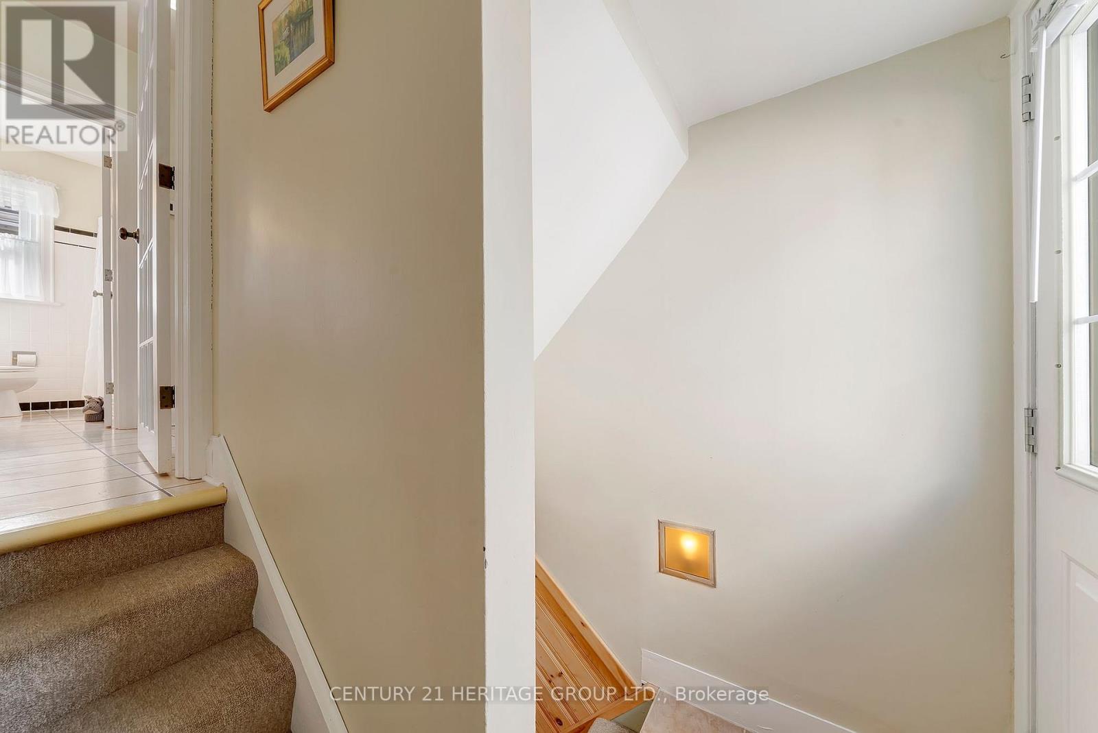 22 Churchill Avenue, Hamilton, Ontario  L9A 1J5 - Photo 25 - X12856568