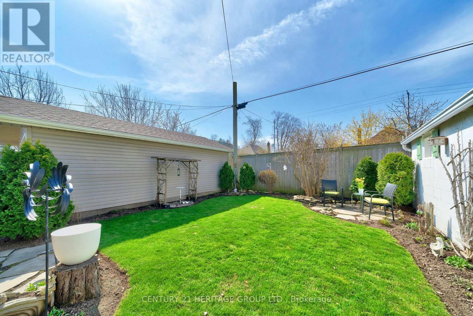 22 Churchill Avenue, Hamilton, Ontario  L9A 1J5 - Photo 33 - X12856568