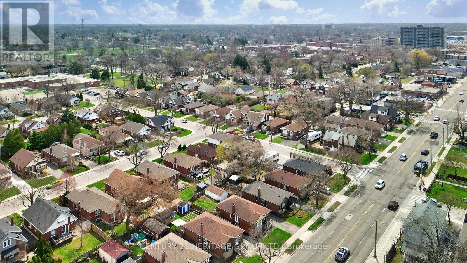 22 Churchill Avenue, Hamilton, Ontario  L9A 1J5 - Photo 39 - X12856568