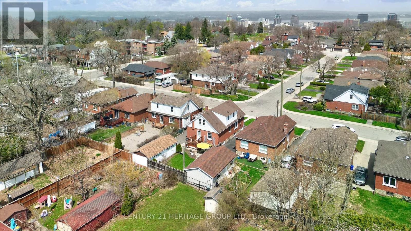 22 Churchill Avenue, Hamilton, Ontario  L9A 1J5 - Photo 42 - X12856568