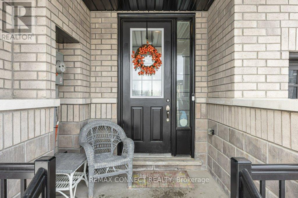 130 Corley Street, Kawartha Lakes, Ontario  K9V 6C2 - Photo 3 - X12856710