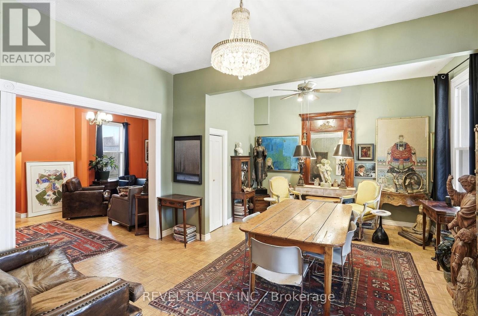 164 MACNAB STREET N, Hamilton, Ontario