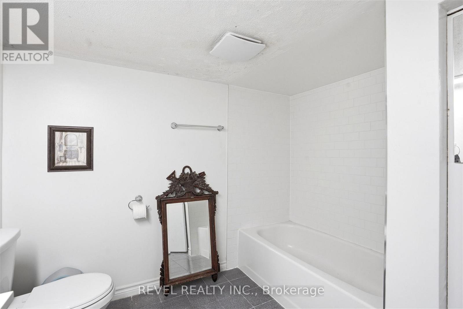 164 Macnab Street N, Hamilton, Ontario  L8R 2M4 - Photo 26 - X12856736