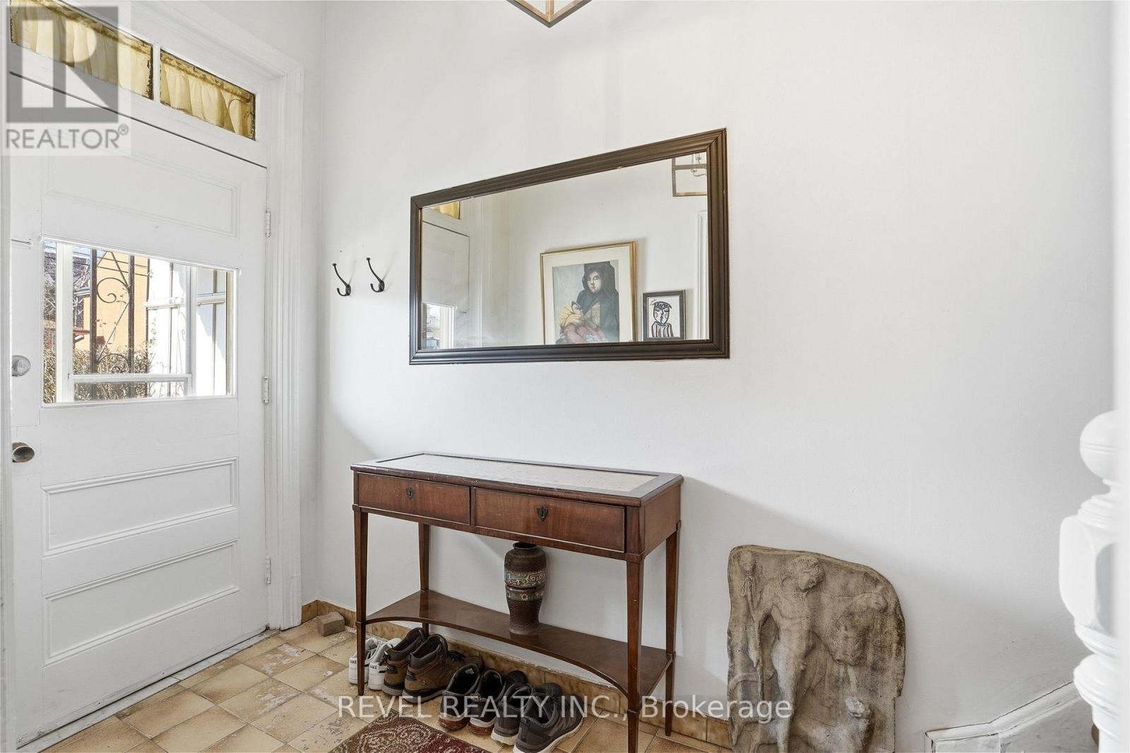 164 Macnab Street N, Hamilton, Ontario  L8R 2M4 - Photo 8 - X12856736