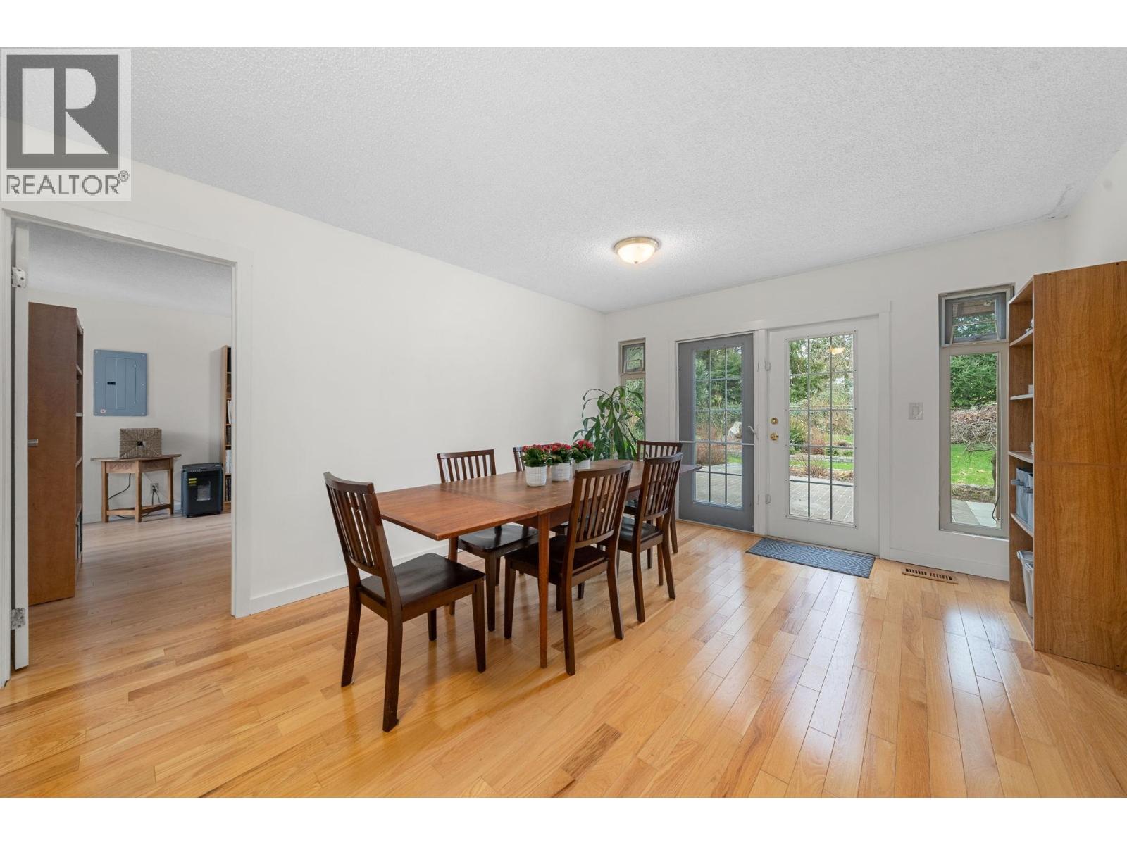 667 Fairway Drive, North Vancouver, British Columbia  V7G 1Z5 - Photo 4 - R3092427