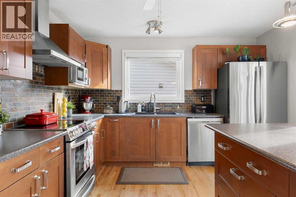 98 Sunvista Close Se, Calgary, Alberta  T2X 2S2 - Photo 9 - A2290374