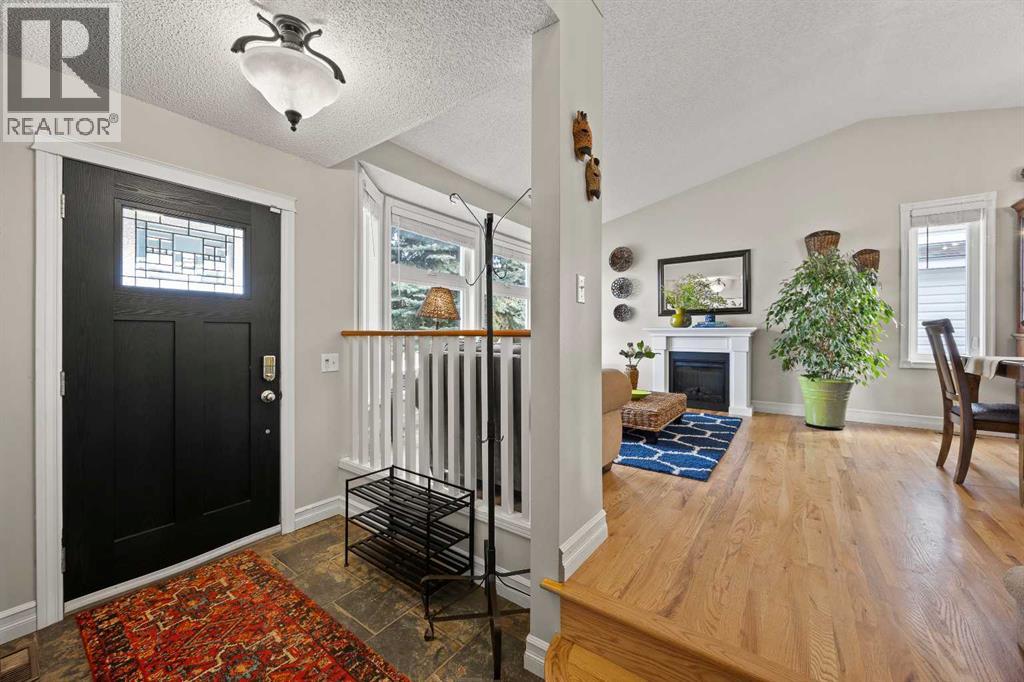 98 Sunvista Close Se, Calgary, Alberta  T2X 2S2 - Photo 3 - A2290374