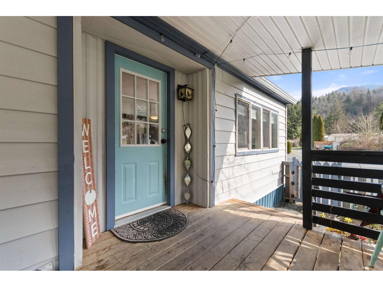 69 3942 Columbia Valley Hwy, Cultus Lake East, Cultus Lake, British Columbia  V2R 5B3 - Photo 2 - R3096955