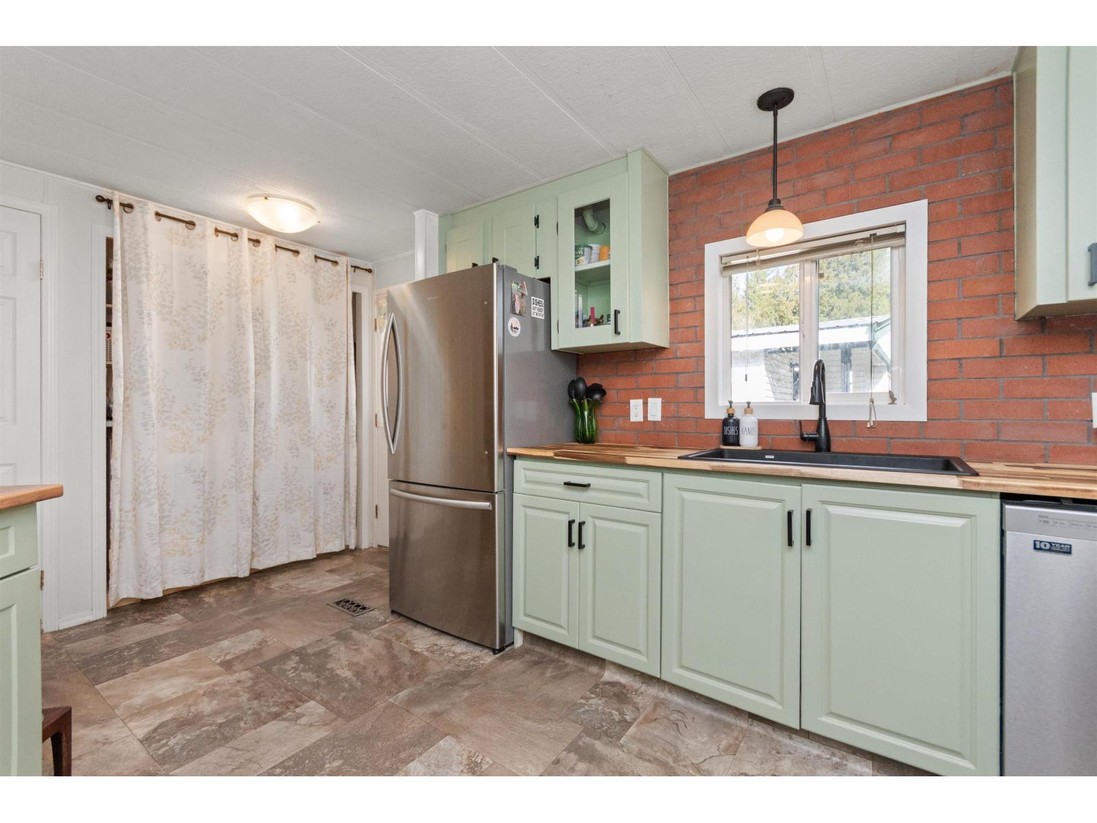 69 3942 Columbia Valley Hwy, Cultus Lake East, Cultus Lake, British Columbia  V2R 5B3 - Photo 12 - R3096955