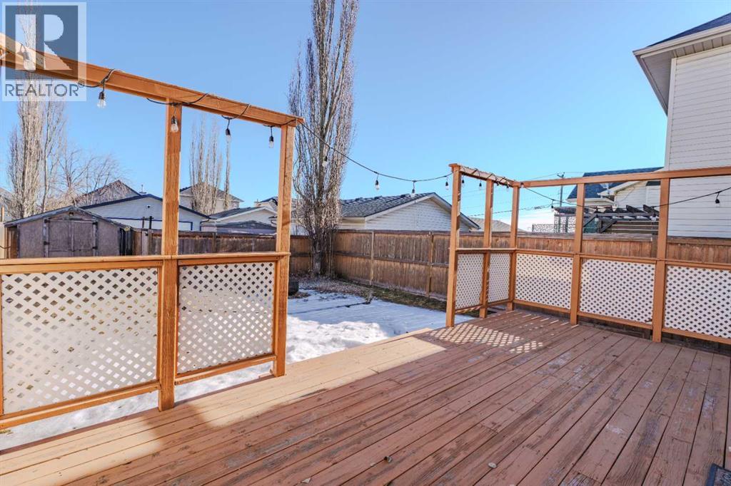 68 Bridleridge Gardens Sw, Calgary, Alberta  T2Y 4C9 - Photo 31 - A2287128