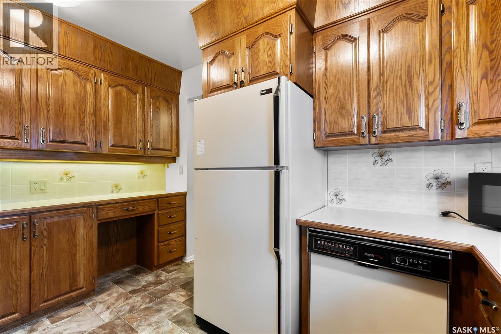 2911 Lacon Street, Regina, Saskatchewan  S4N 2A9 - Photo 12 - SK029873