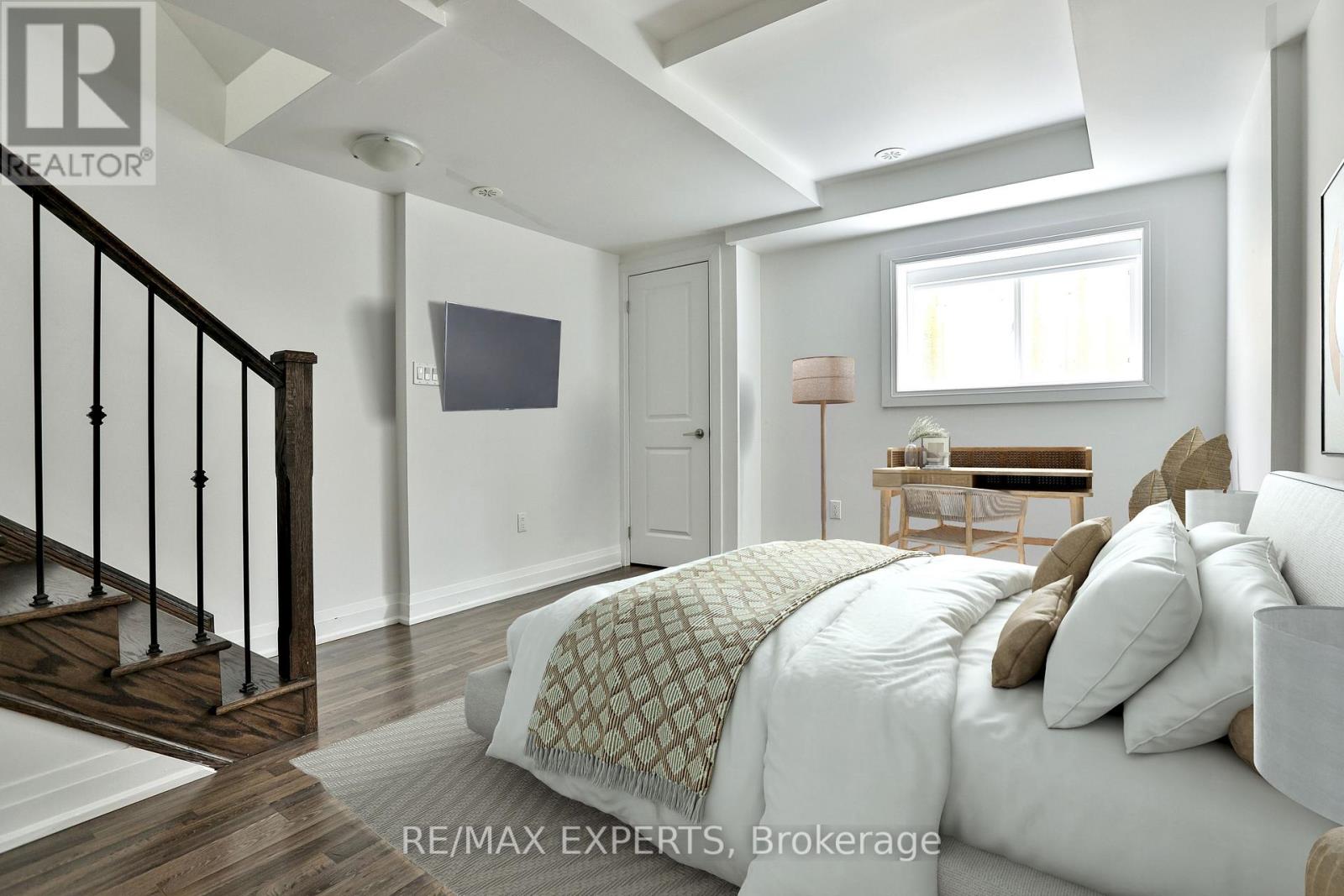 57 Creekbank Road, Toronto, Ontario  M6L 0A3 - Photo 26 - W12855990