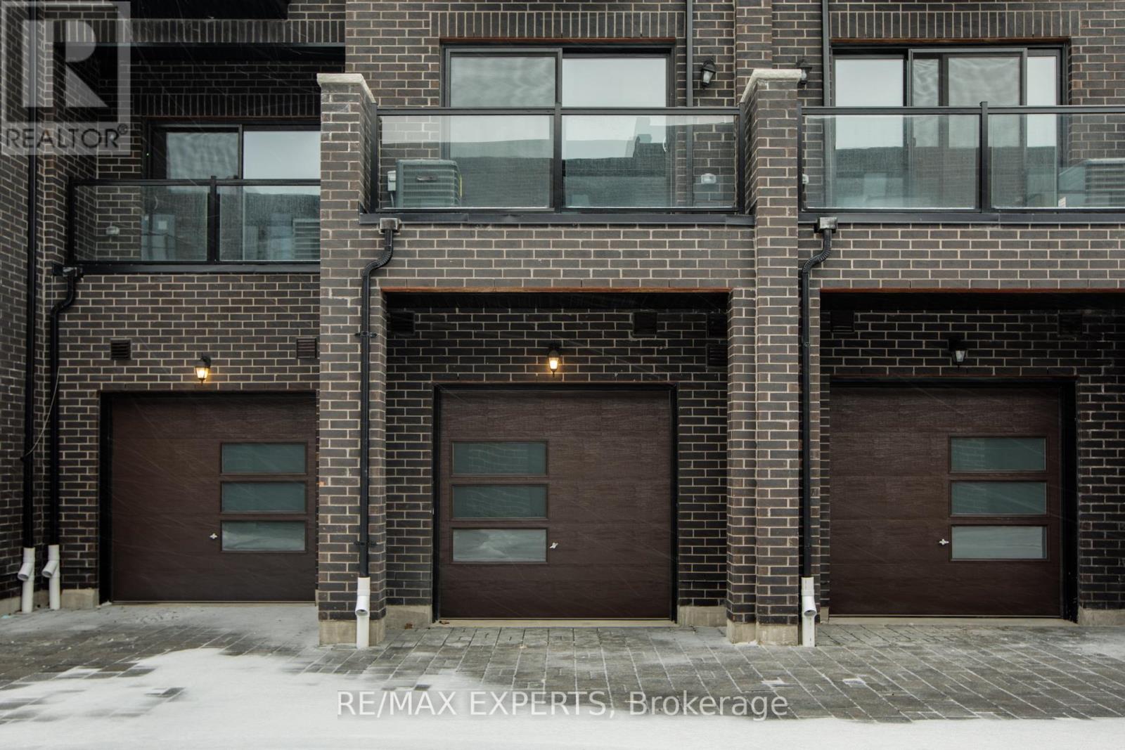 57 Creekbank Road, Toronto, Ontario  M6L 0A3 - Photo 31 - W12855990