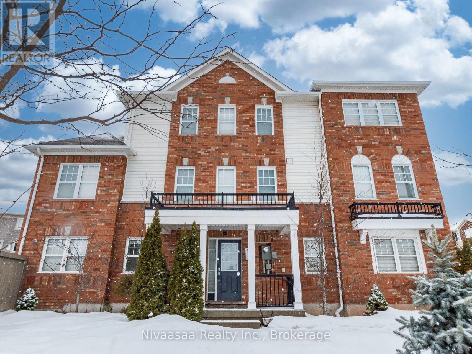 18 Betterton Crescent, Brampton, Ontario  L7A 0S5 - Photo 2 - W12856812