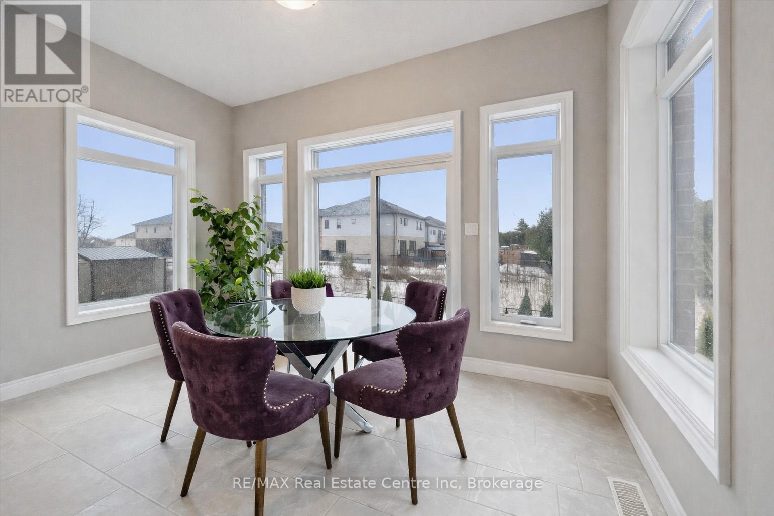 187 Ambrous Crescent, Guelph, Ontario  N1G 0G3 - Photo 10 - X12856774