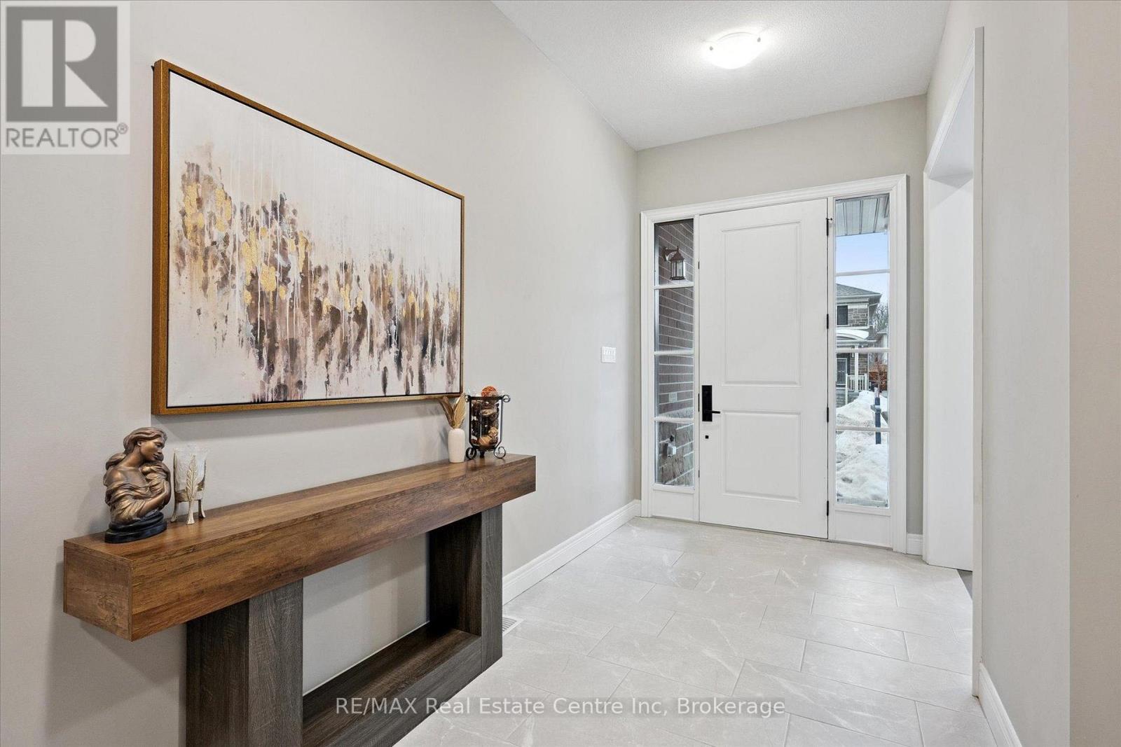 187 Ambrous Crescent, Guelph, Ontario  N1G 0G3 - Photo 2 - X12856774