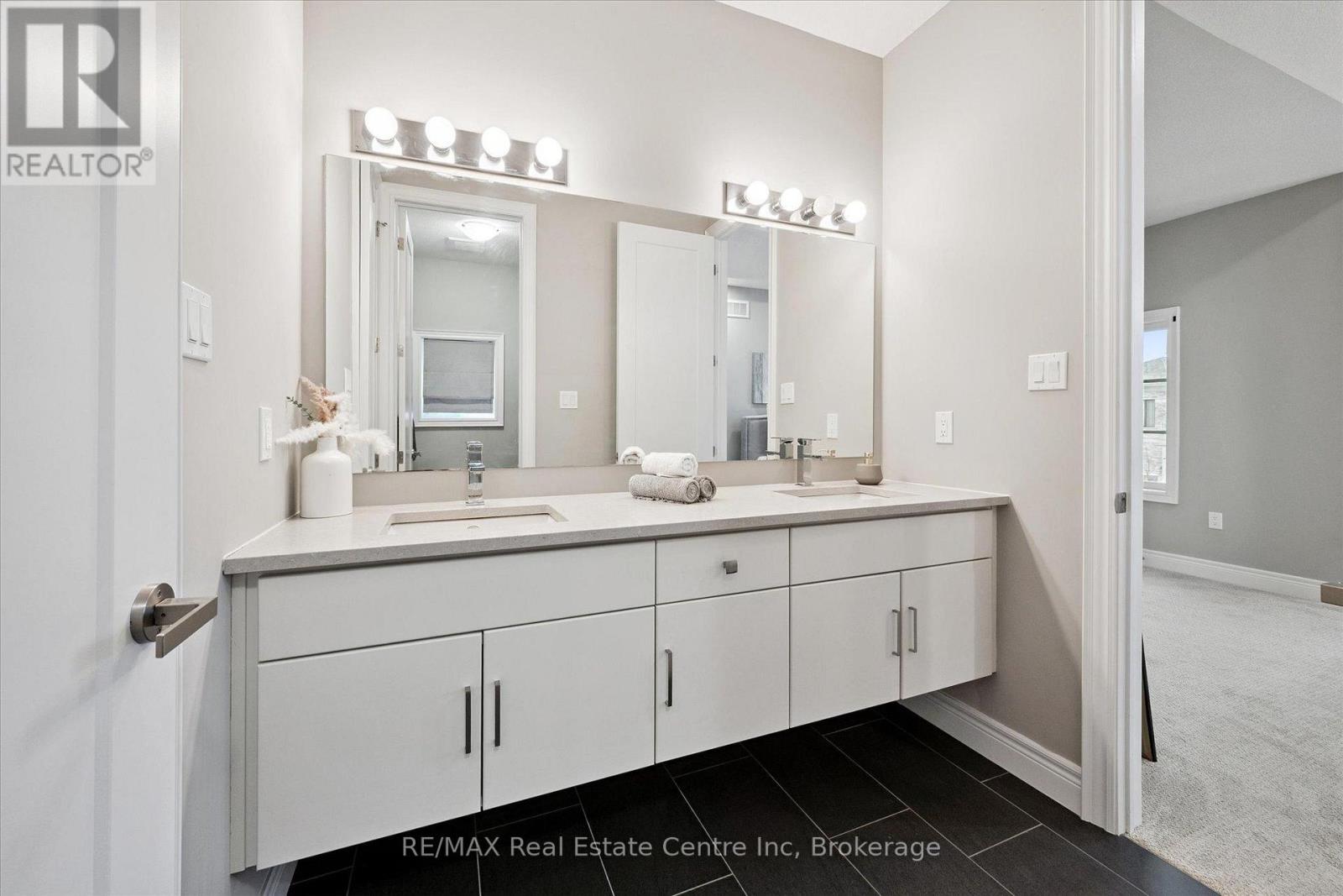 187 Ambrous Crescent, Guelph, Ontario  N1G 0G3 - Photo 30 - X12856774