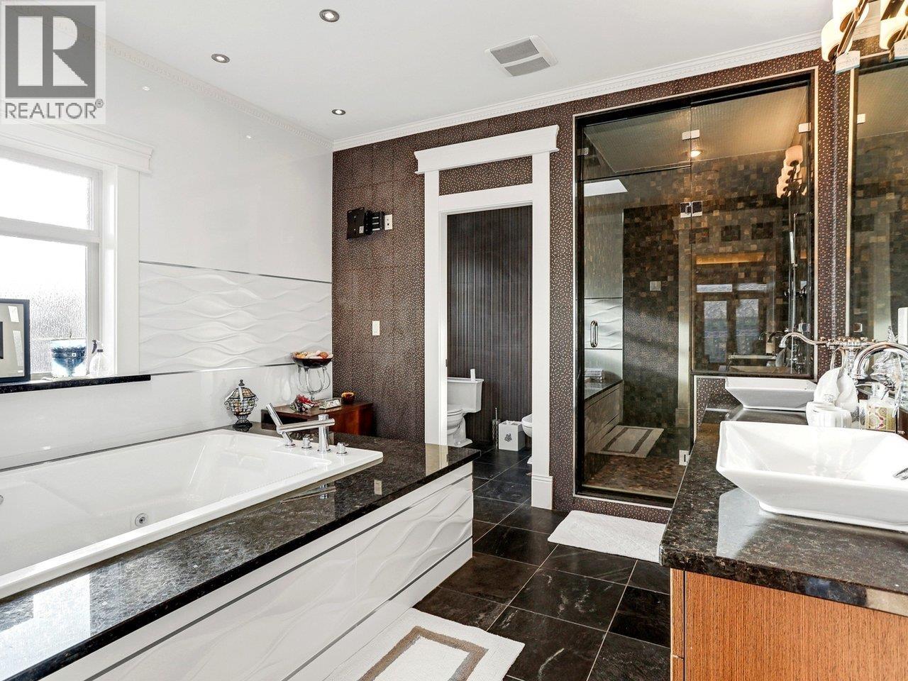 8260 Gilbert Road, Richmond, British Columbia  V7C 3W7 - Photo 32 - R3097043