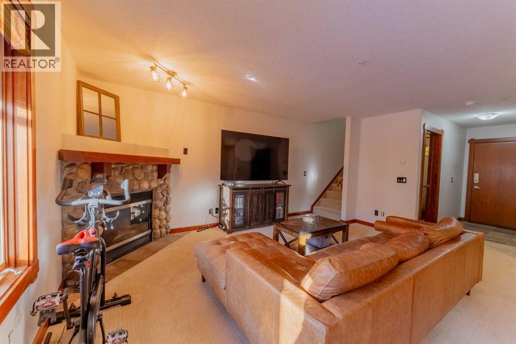 313, 170 Crossbow Place, Canmore, Alberta  T1W 3H4 - Photo 6 - A2280949