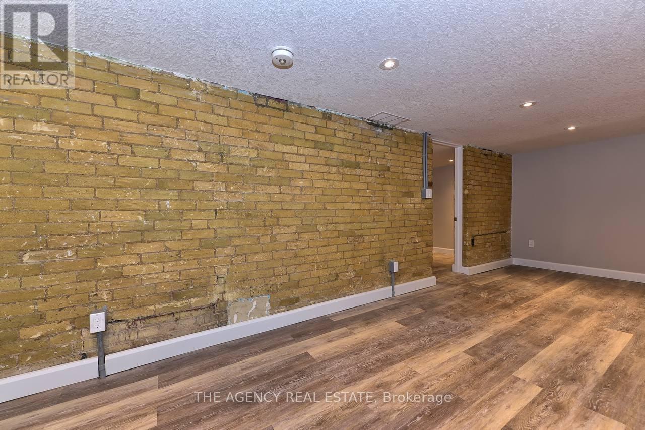 870 Queens Avenue, London East, Ontario  N5W 3H6 - Photo 3 - X12856802