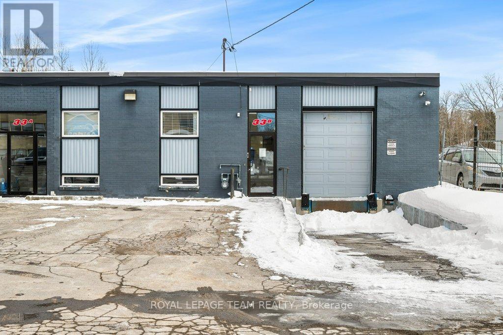 B - 33 CAPITAL DRIVE, Ottawa, Ontario