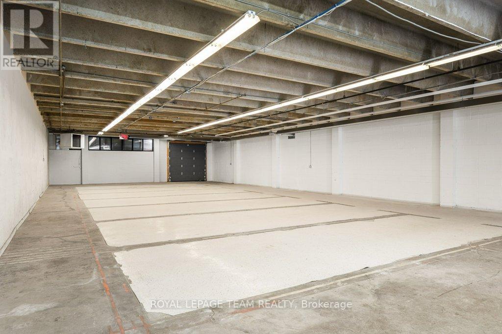 B - 33 Capital Drive, Ottawa, Ontario  K2G 0E7 - Photo 3 - X12856798