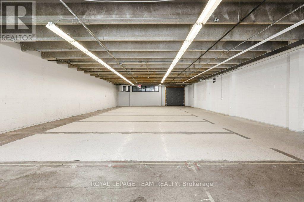 B - 33 Capital Drive, Ottawa, Ontario  K2G 0E7 - Photo 4 - X12856798