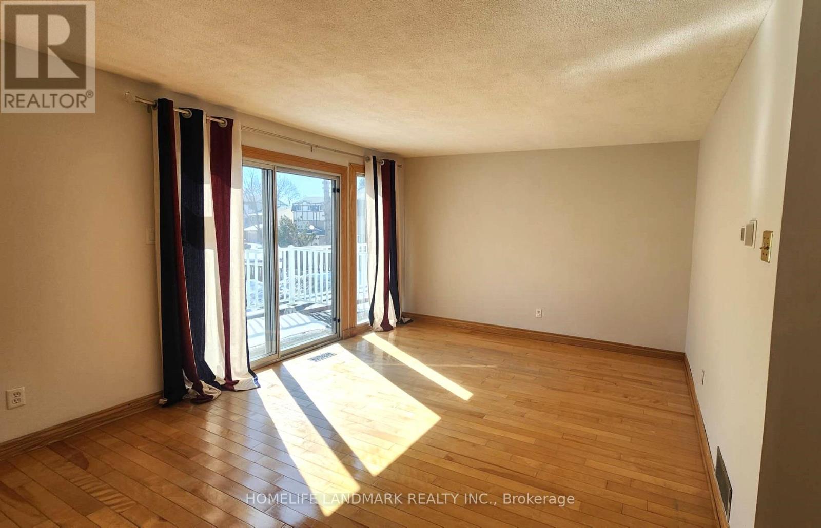 6 - 44 Chester Le Boulevard, Toronto, Ontario  M1W 2M8 - Photo 4 - E12846382