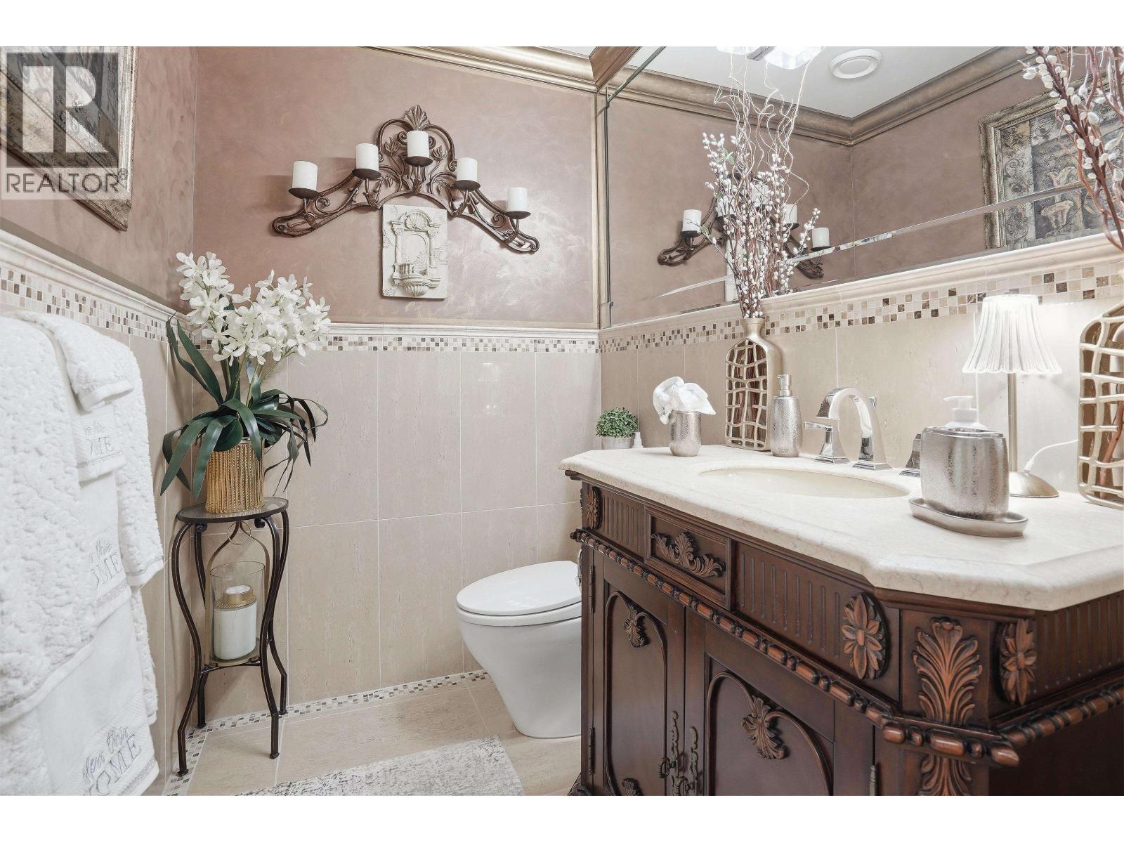 5957 Forglen Drive, Burnaby, British Columbia  V5H 3L4 - Photo 12 - R3097092