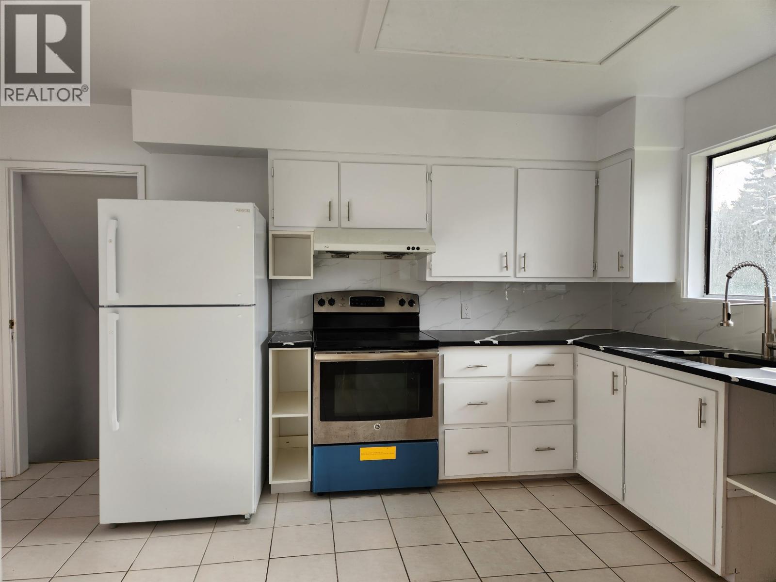 8100 Lucas Road, Richmond, British Columbia  V6X 1C3 - Photo 3 - R3097101